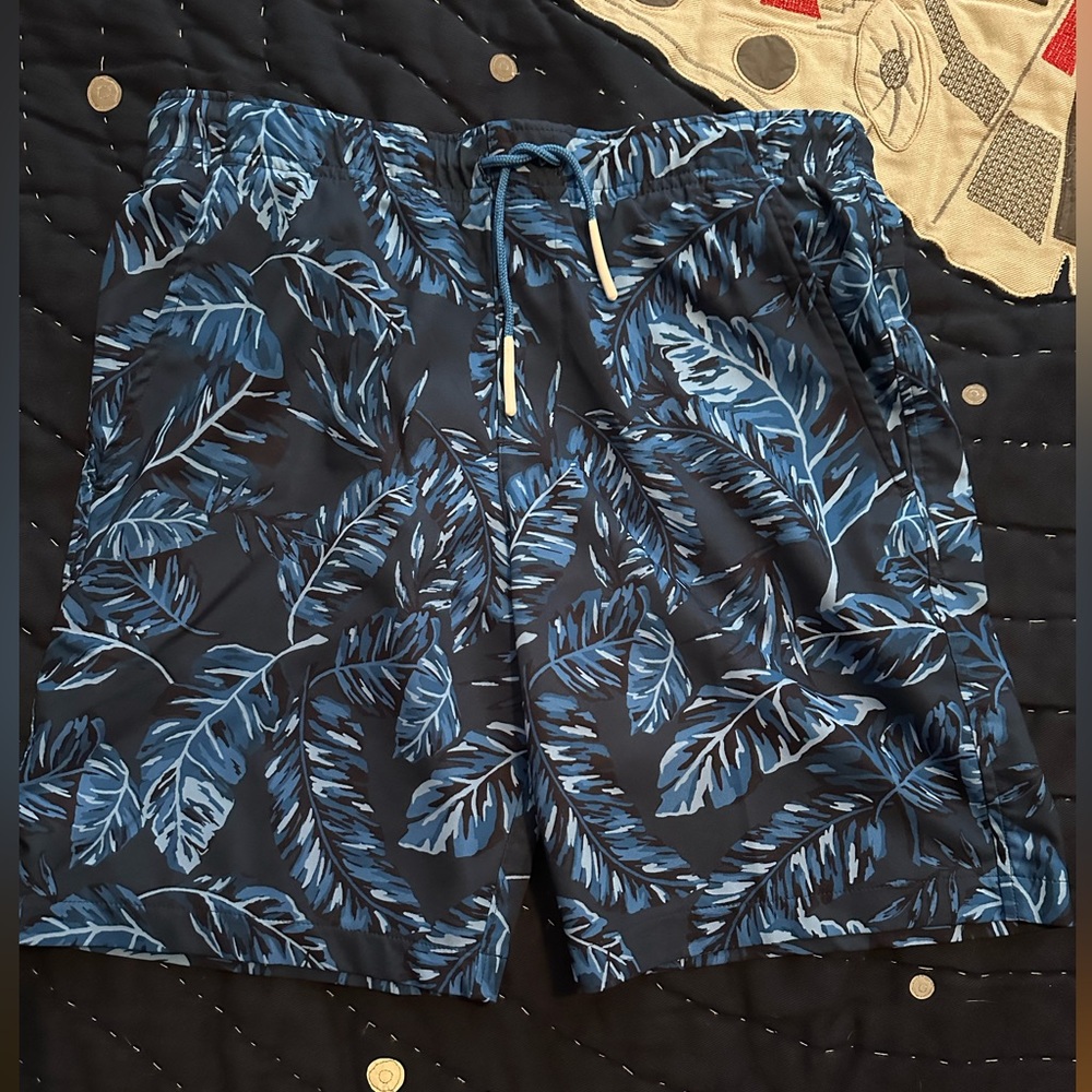 EUC, Boys Under Armour lightweight golf shorts